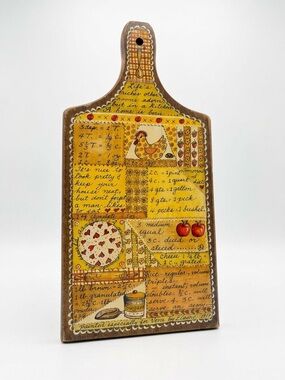 Decorative Vintage Wooden Cutting Board Plaque in Yellow and Brown
